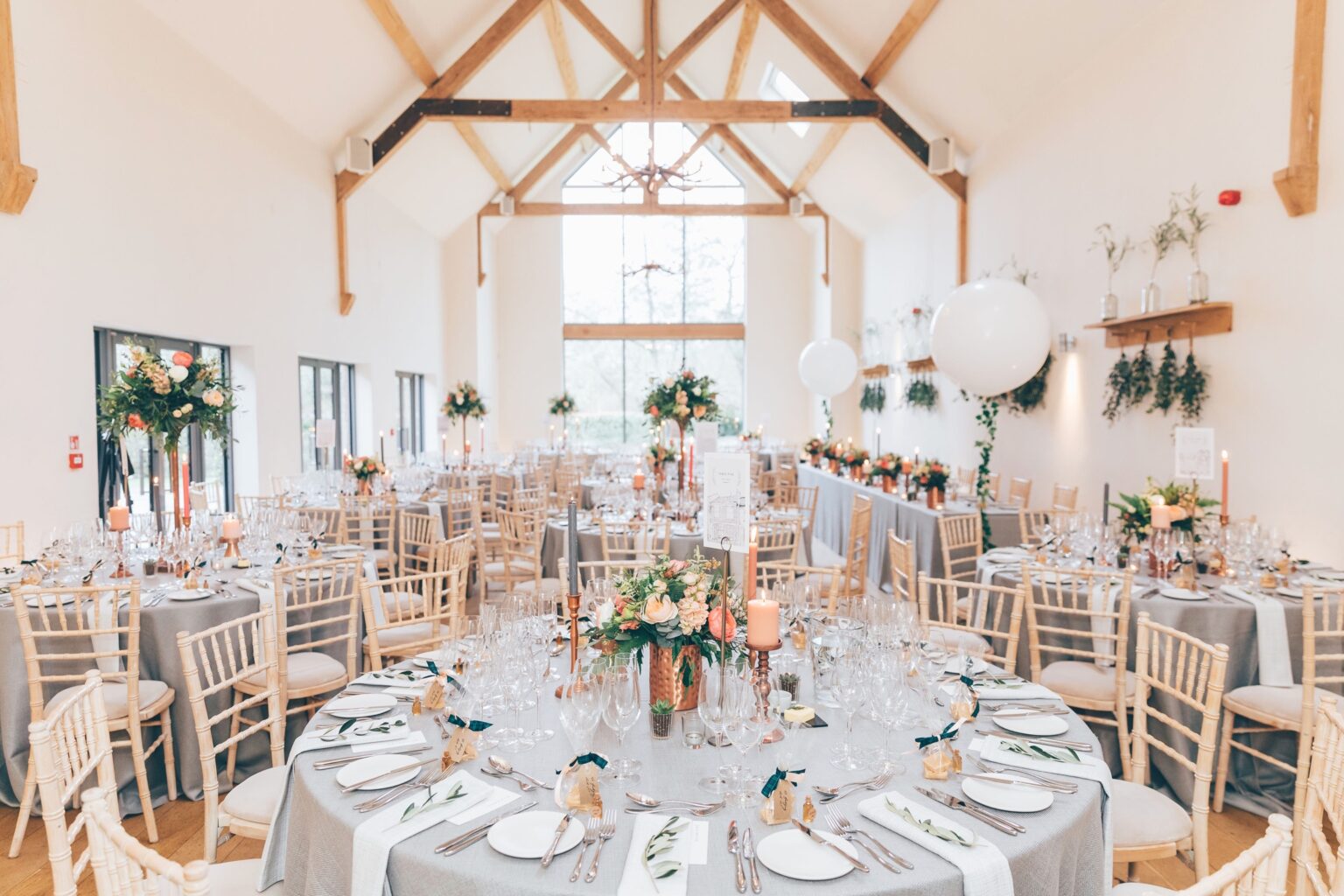 Tall and short Centrepieces at Millbridge Court